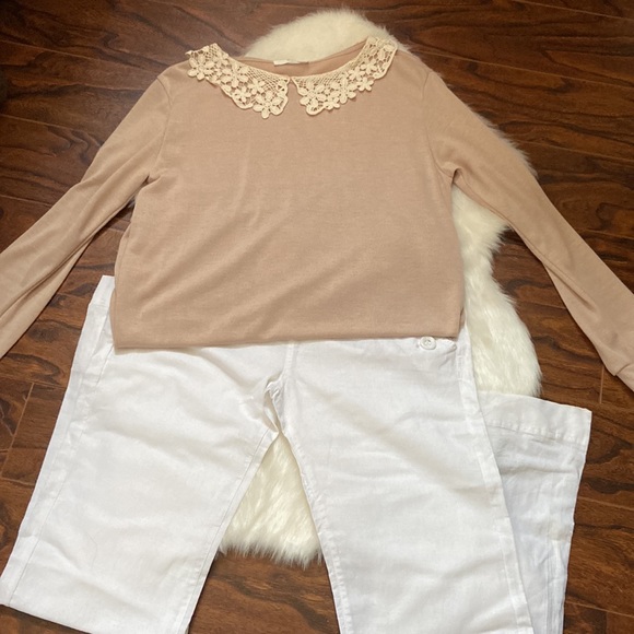 Gently used crochet collar neck tunic in size M - Picture 7 of 7